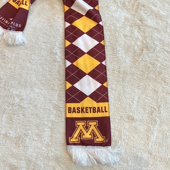 Minnesota Gophers University of Minnesota Scarf - Picture 4 of 5